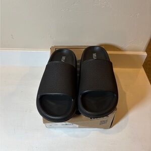 Minimalist Black Slide Sandals